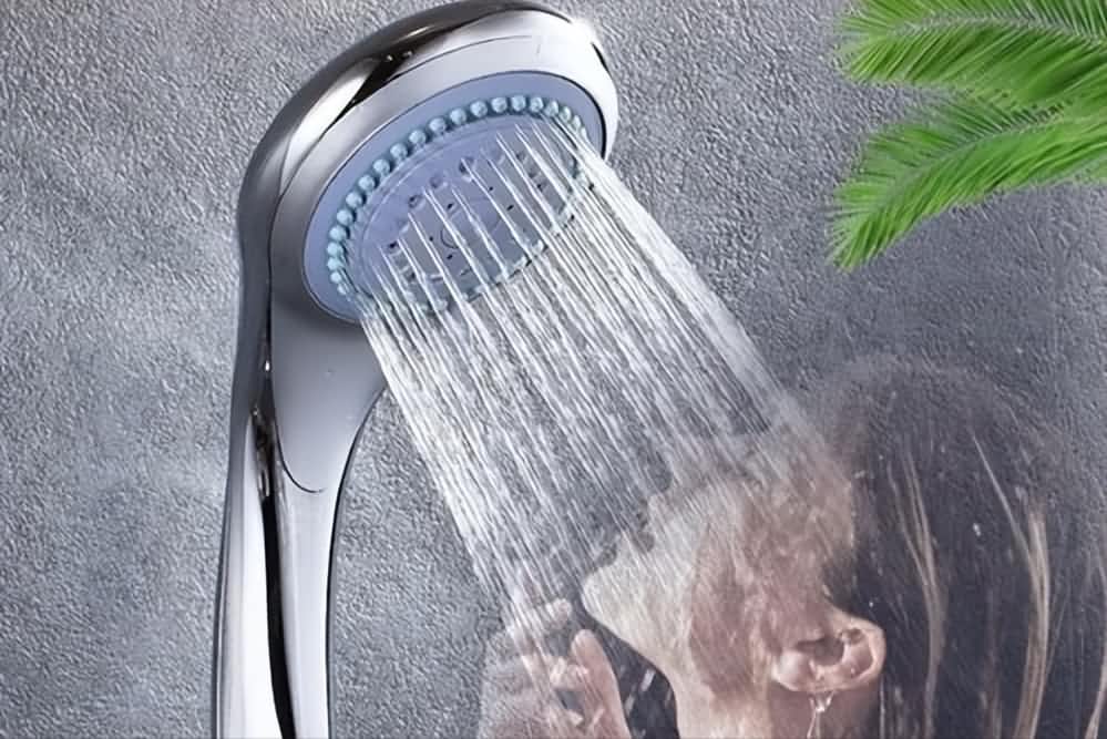 空氣能熱水器很貴，為什么還有很多用戶？